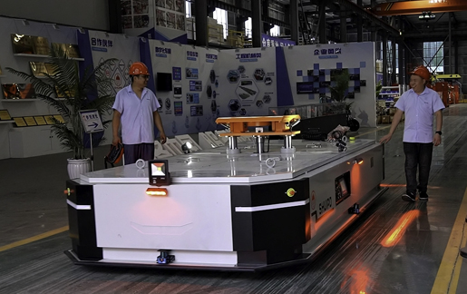 30T 牽引 AGV 在物流行業(yè)優(yōu)勢顯著,具備強(qiáng)大負(fù)載、精準(zhǔn)導(dǎo)航、自動化作業(yè)、適應(yīng)復(fù)雜環(huán)境、節(jié)省人力、便于集成以及安全性能突出等優(yōu)勢,助力物流高效運(yùn)作。
